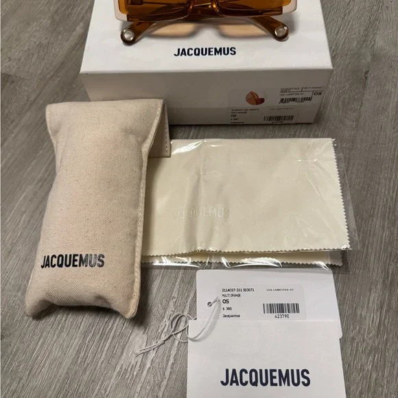 Jacquemus Les Lunettes 97 Sunglasses - Picture 3 of 10